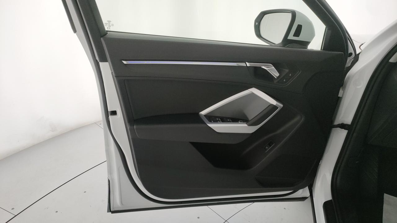 AUDI Q3 I 2019 Sportback - Q3 Sportback 35 2.0 tdi Business Plus s-tronic