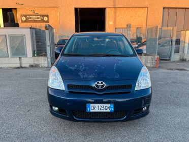 Toyota Corolla Verso 2.0 16V D-4D Sol