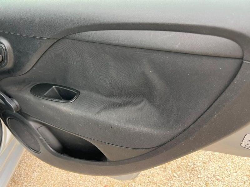 FIAT Punto 1.2 Easy 69cv LEGGI