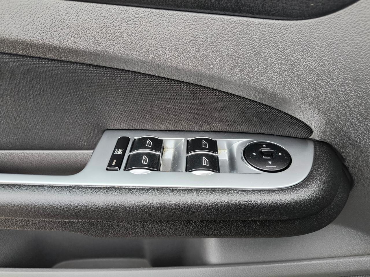 Ford Focus 1.6 Ti-VCT 5p. Benzina