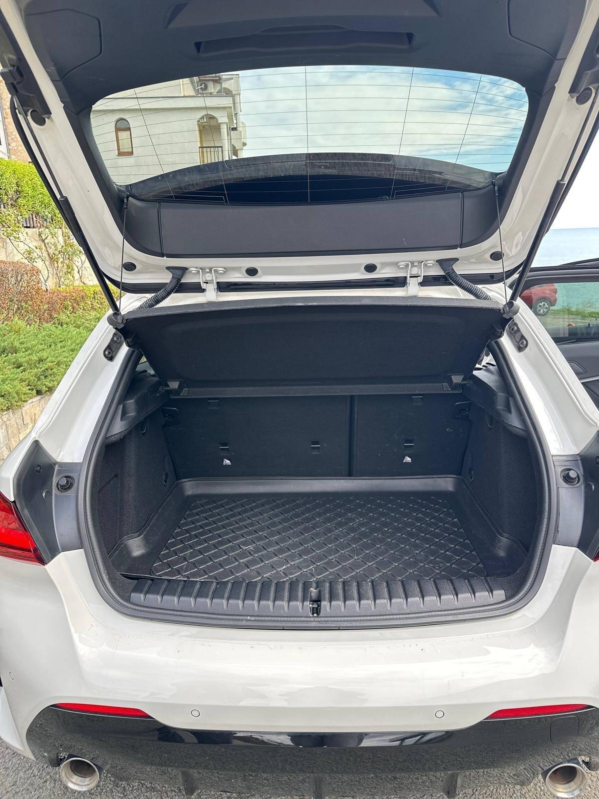 Bmw 118 118d 5p. Msport