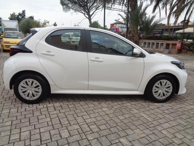 Toyota Yaris 1.0 5 porte Active