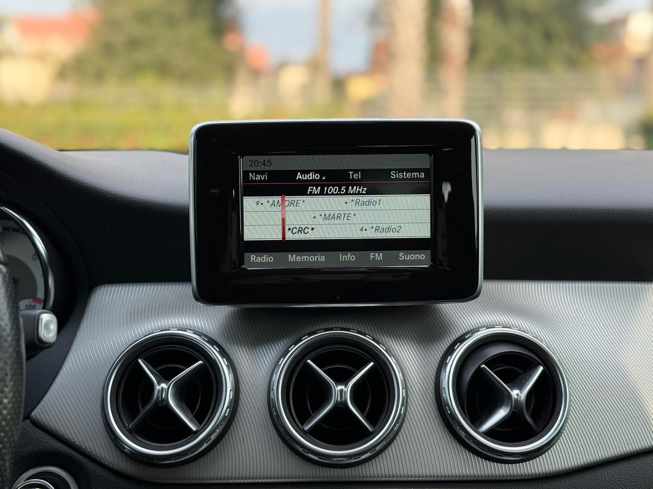 MERCEDES GLA 220 CDI 2015 Automatic 4Matic Premium