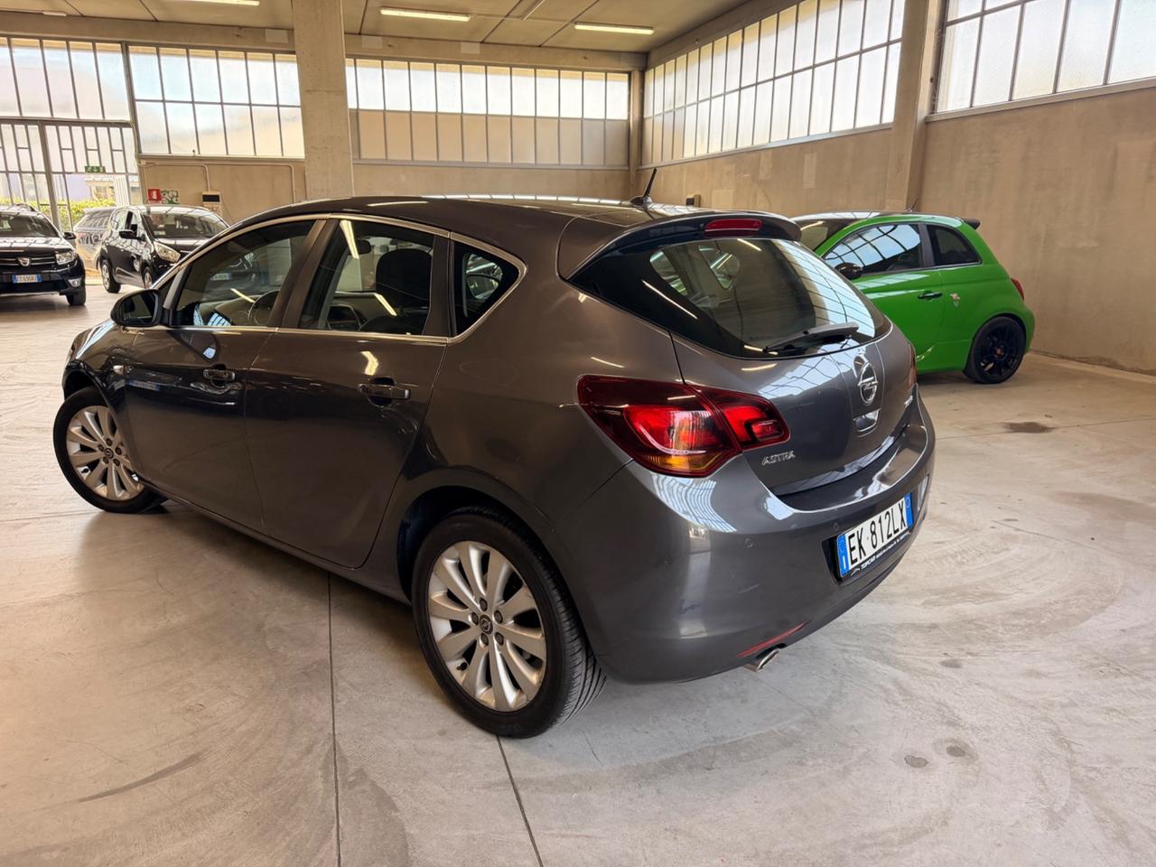 Opel Astra 1.4 Turbo 140CV 5 porte Cosmo