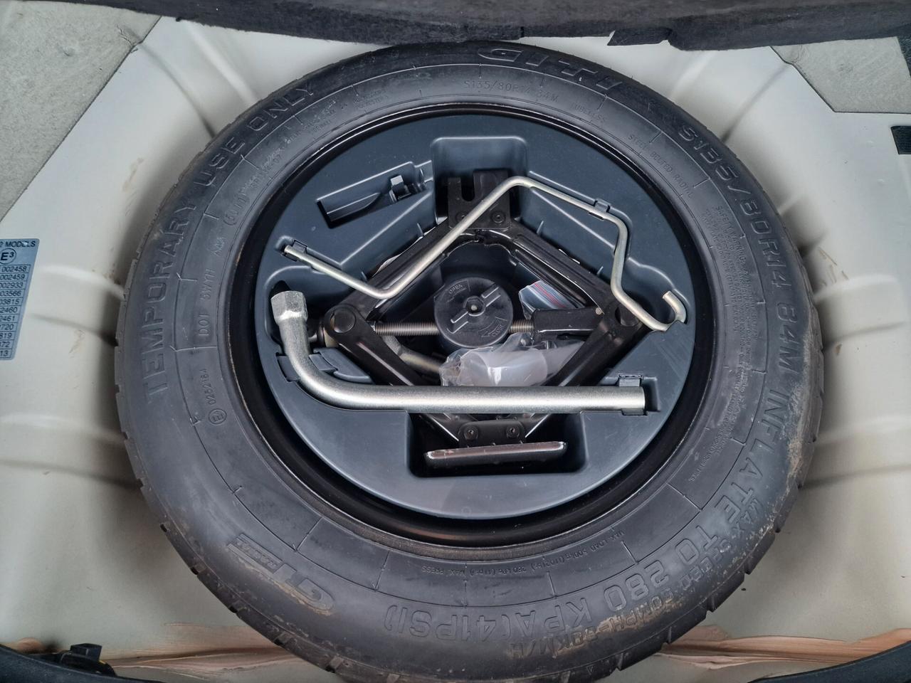 Lancia Ypsilon 1.2 69 CV Unyca