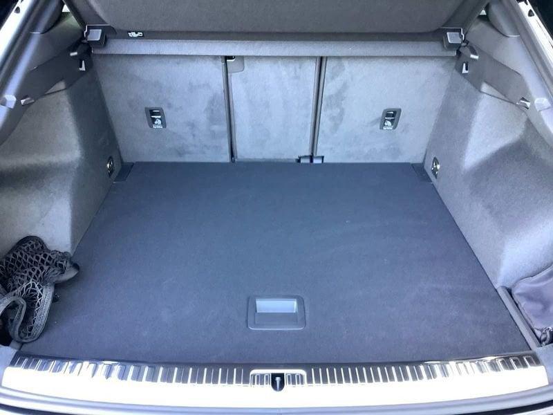 Audi Q3 Q3 SPB 35 TDI quattro S-tronic S line Black Pack Camera ACC Cockpit