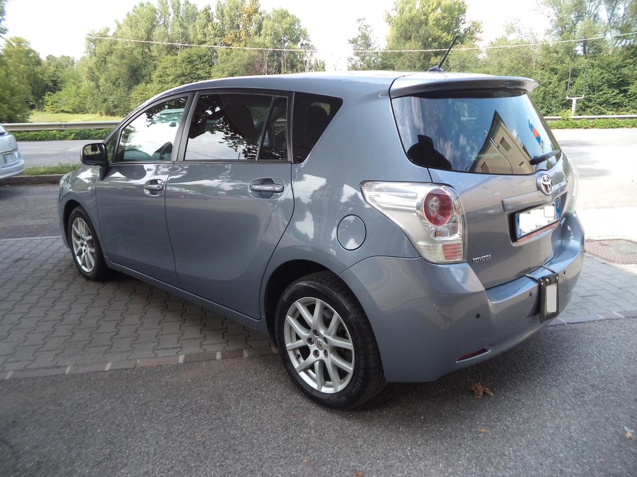 Toyota Verso 2.0 D Luxury Pack 7 posti UNIPROPRIETARIO BELLA