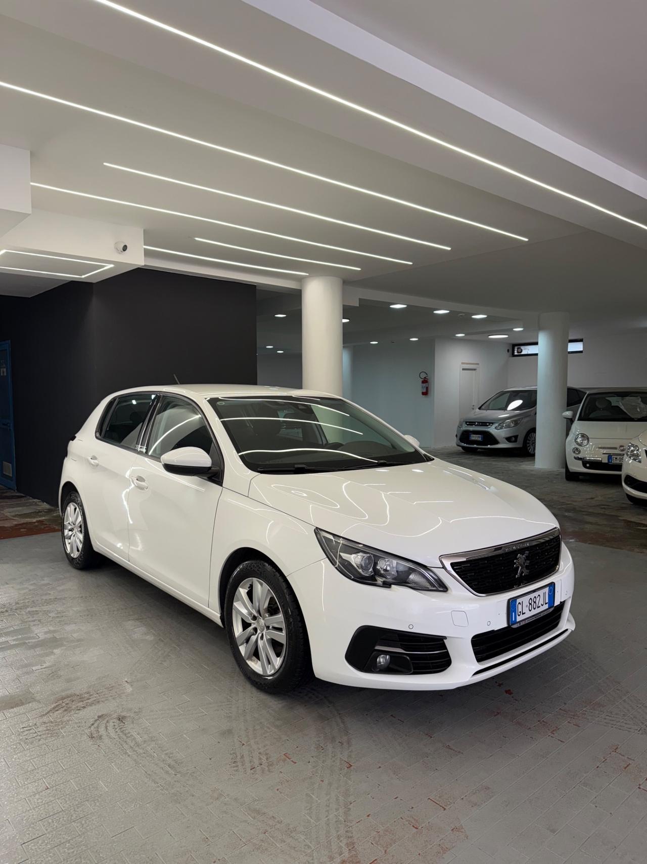 Peugeot 308 BlueHDi 130 S&S Allure