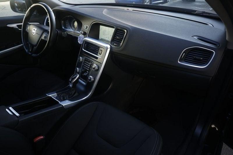 Volvo V60 Volvo V60 D2 1.6 Powershift R-design Momentum Unicoproprietario