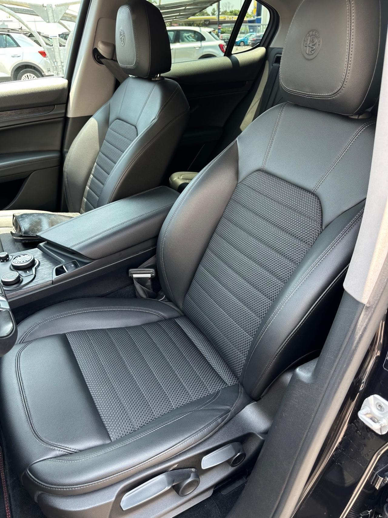 ALFA STELVIO 2.2 Turbodiesel 210 CV AT8 B-TECH
