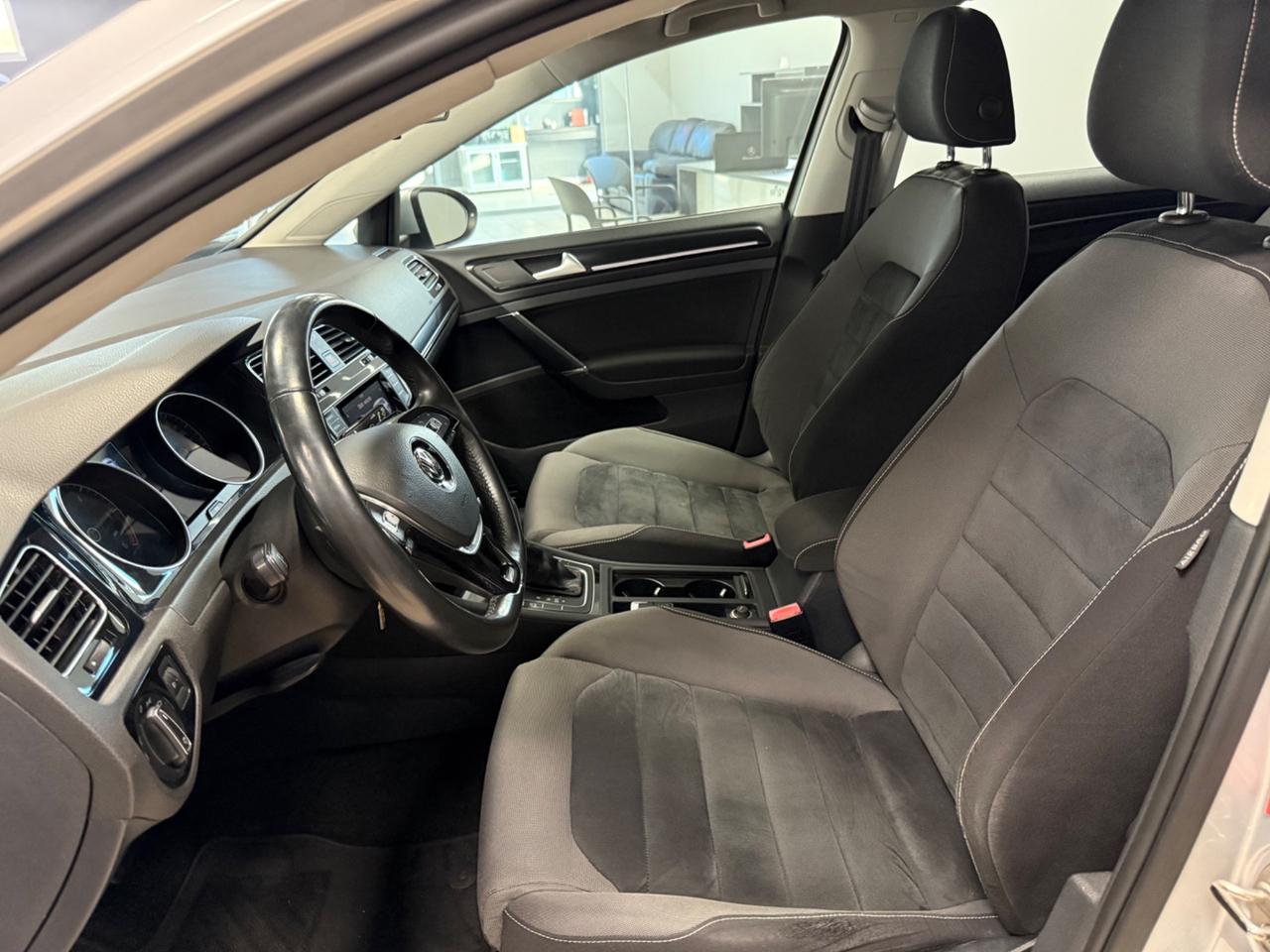 Volkswagen Golf 1.6 TDI DSG 5p. Highline BlueMotion Technology