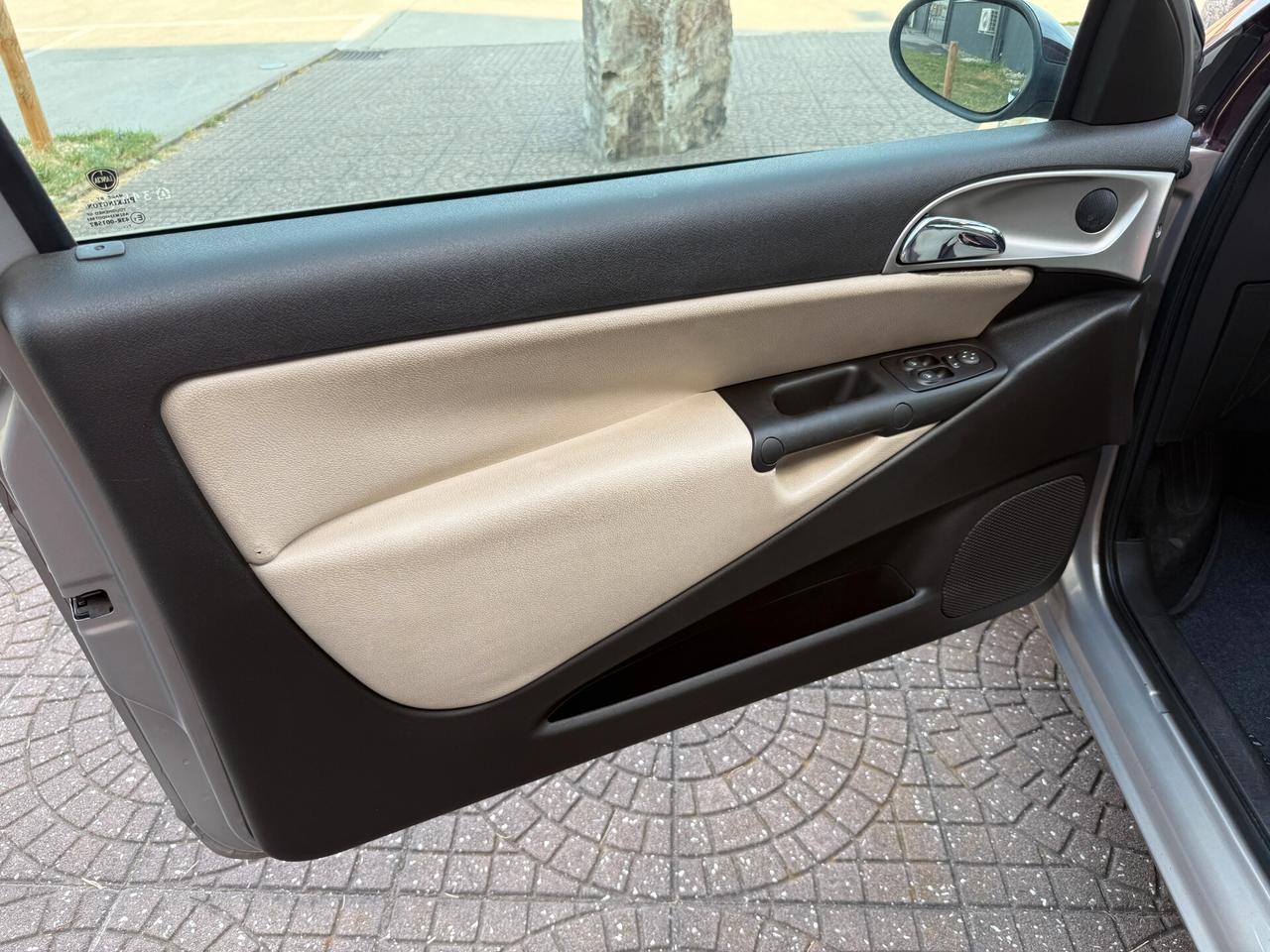 Lancia Ypsilon 1.4 16V Sport MomoDesign GPL valido fino 2036