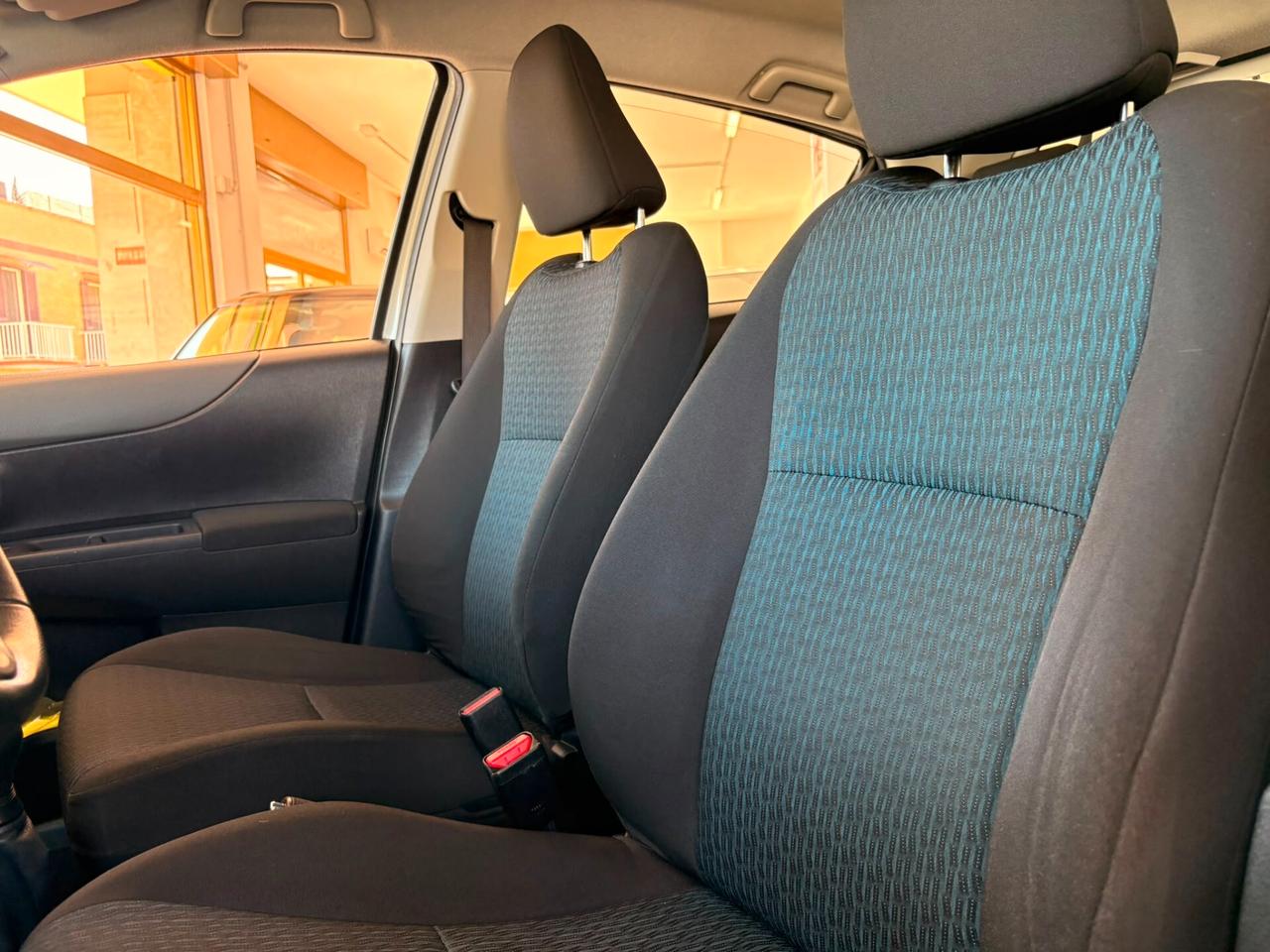 Toyota Yaris 1.0 5 porte Active