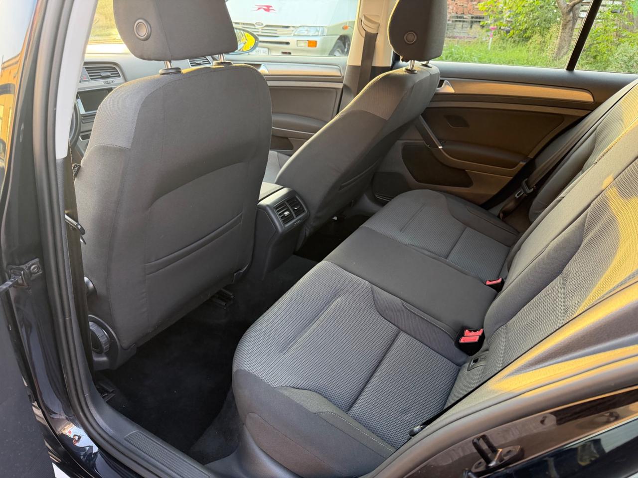 Volkswagen Golf 1.6 TDI DPF Highline