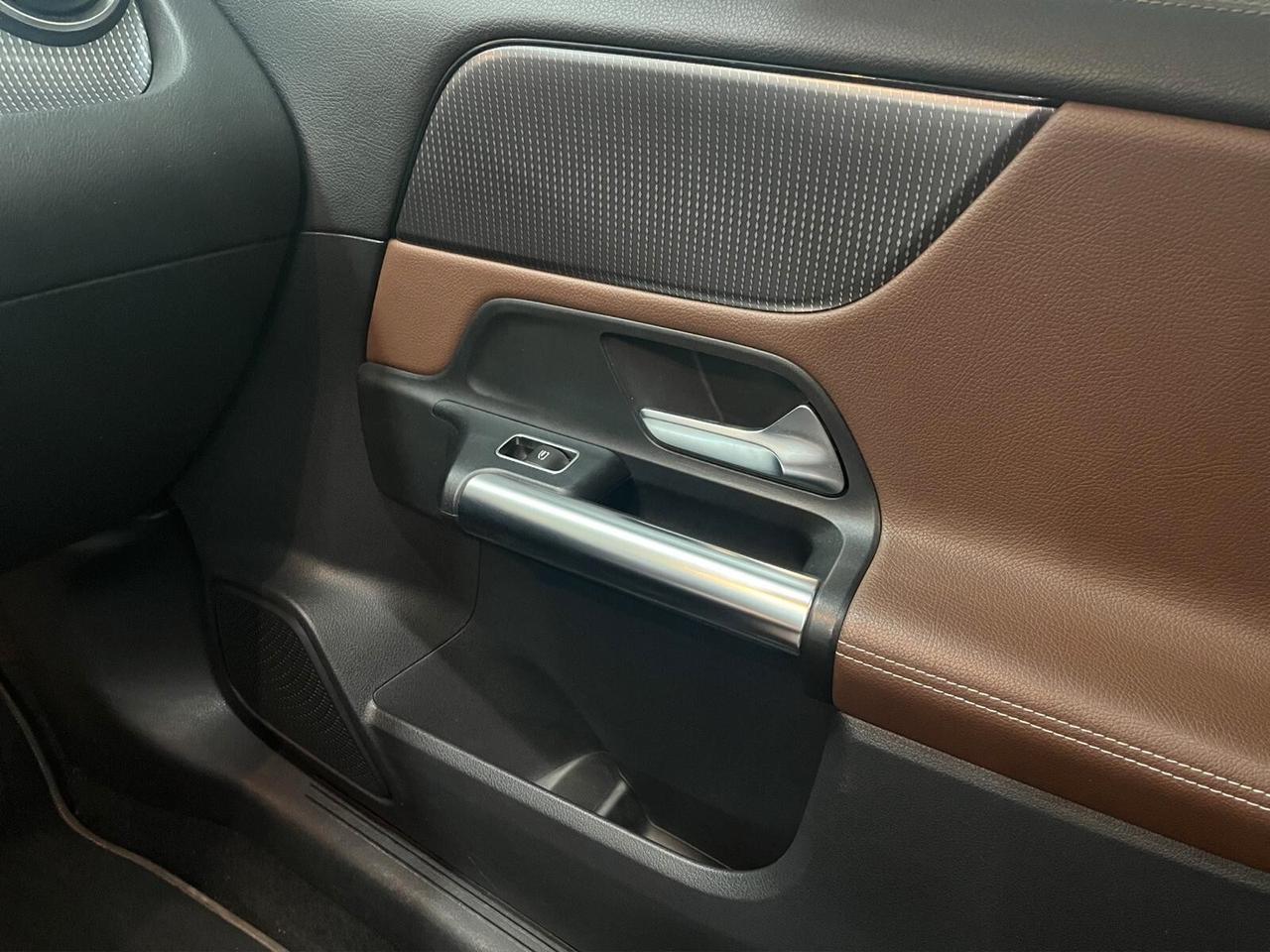 Mercedes-benz GLA 200 d Automatic Sport tetto 2020