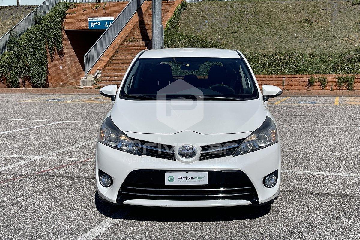 TOYOTA Verso 1.6 D-4D Active