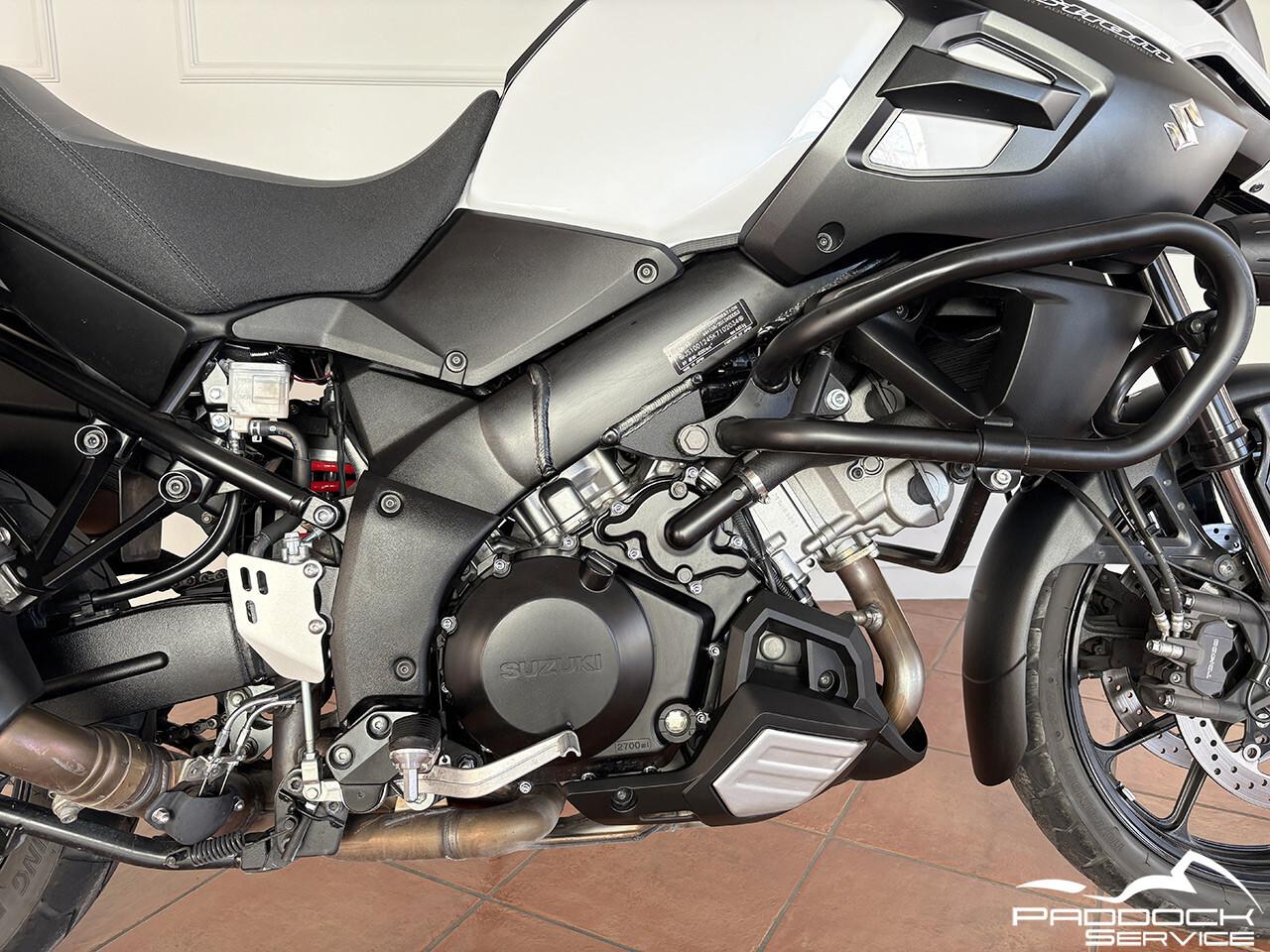 Suzuki V Strom DL 1000 solo 15.000 km ACCESSORIATA
