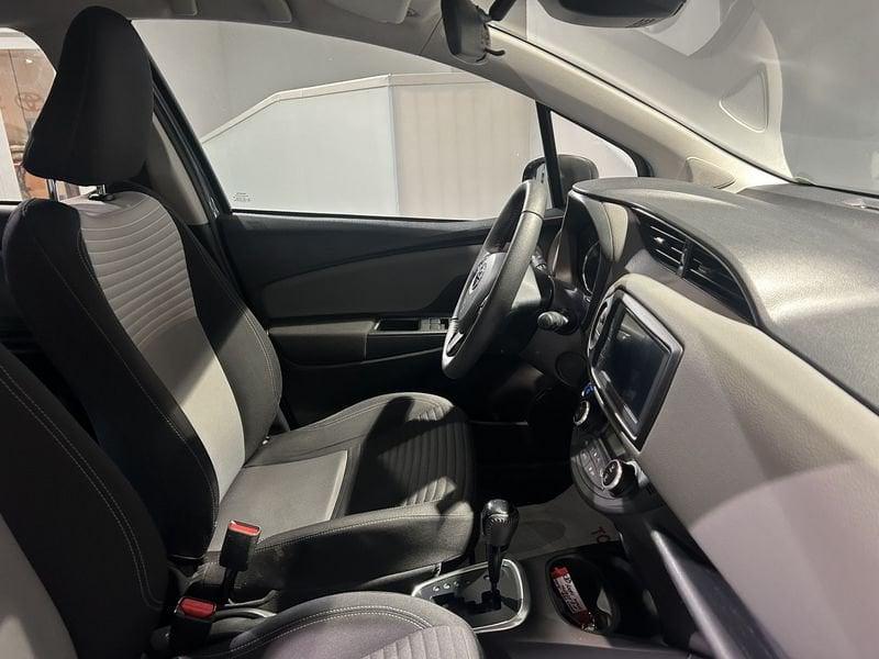 Toyota Yaris 1.5 Hybrid 5 porte Active AREA C FREE + CERCHI IN LEGA + CAR PLAY