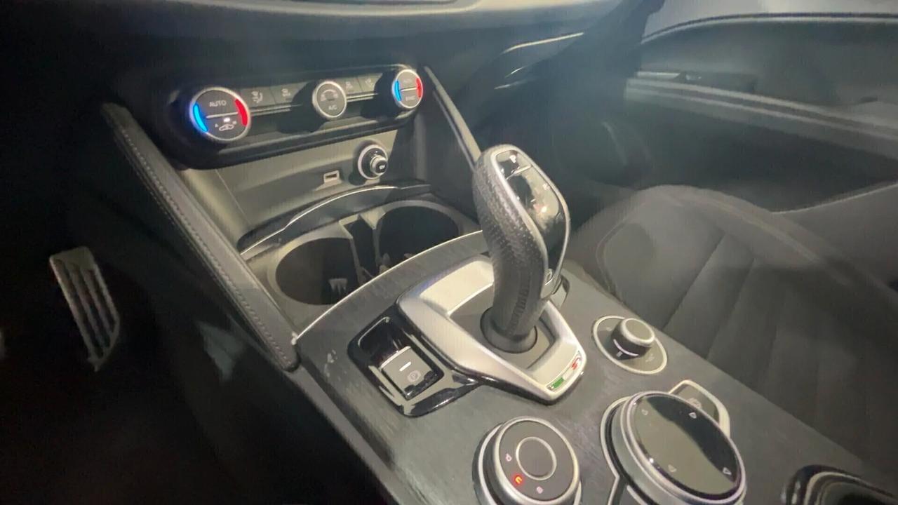 Alfa Romeo Stelvio 2.2 Turbodiesel 210 CV AT8 Q4 Super SU ORDINAZIONE