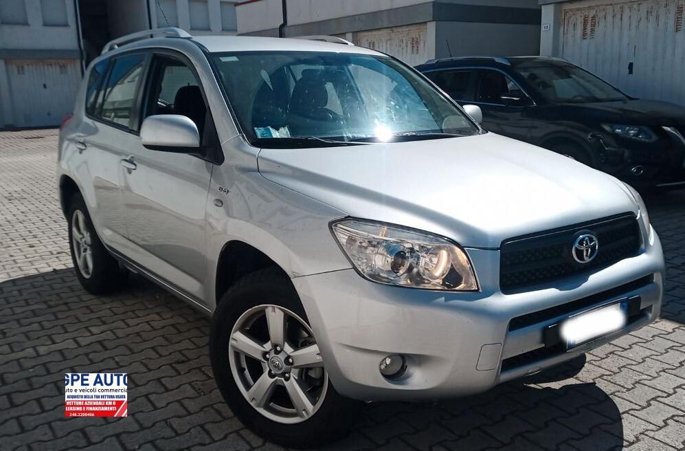 Toyota RAV 4 RAV4 2.2 D-4D 136 CV Luxury