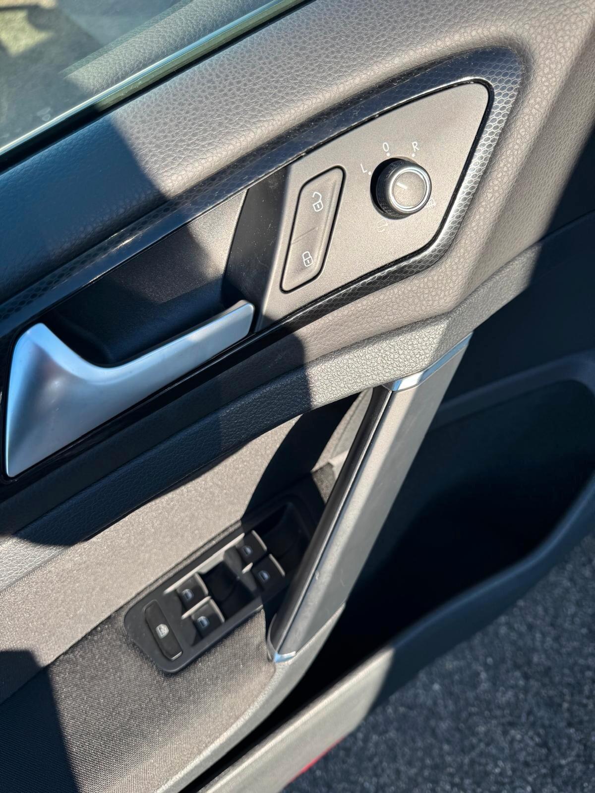 Volkswagen Golf 7 1.6 TDI 105CV DSG 5P HIGHLINE BMT 2014