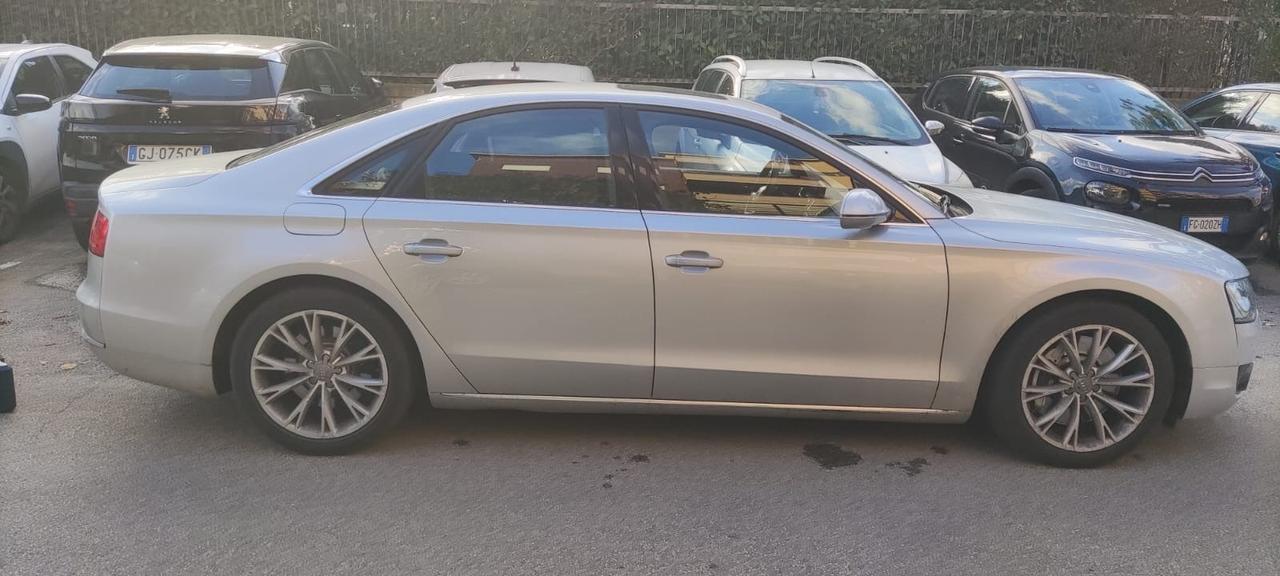 Audi A8 4.2 V8 TDI quattro tiptronic Sport