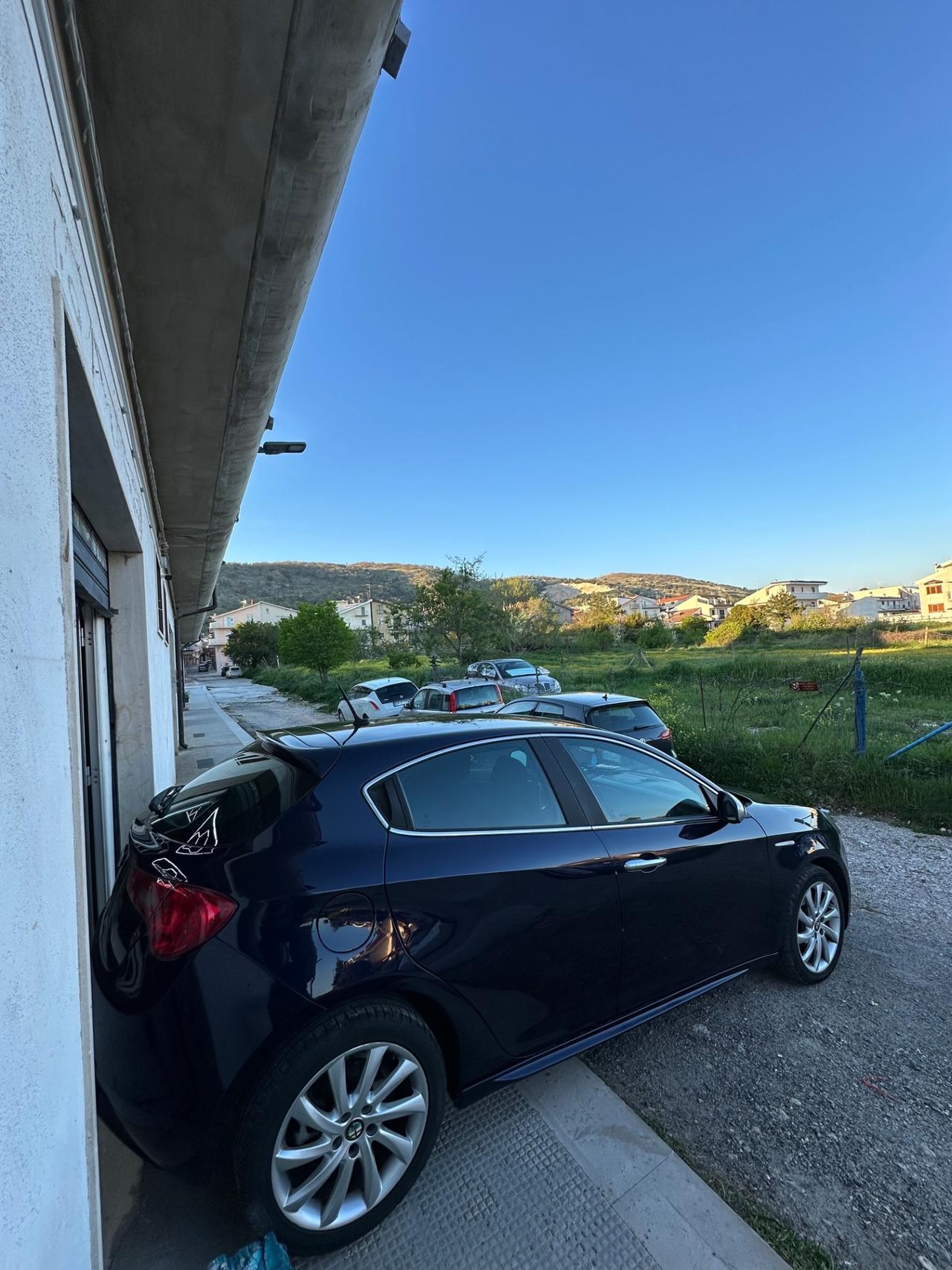 Alfa Romeo Giulietta 1.6 JTDm-2 105 CV Exclusive