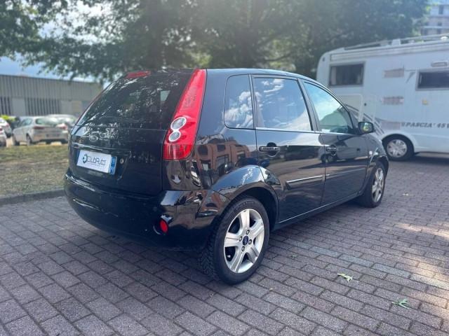 Ford Fiesta GOMME NUOVE!