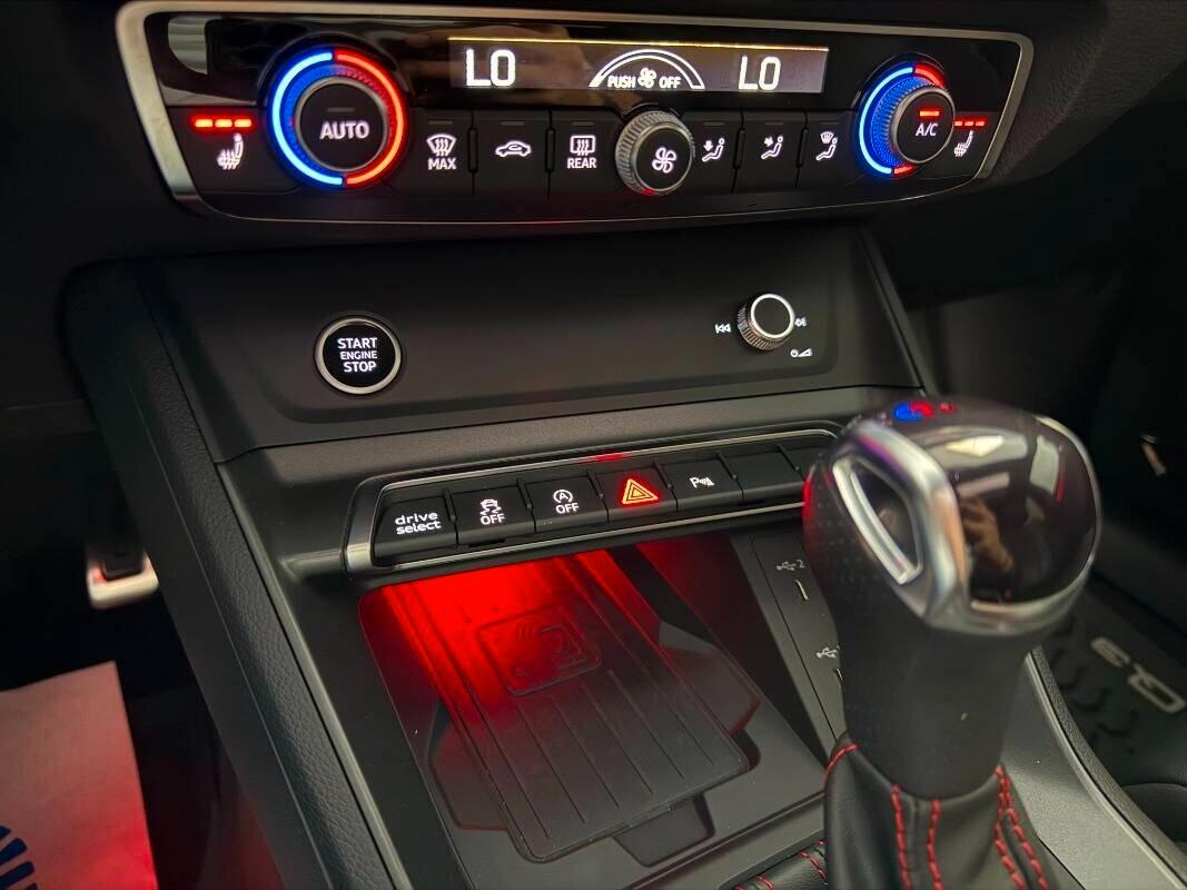 Audi Q3 40 TDI quattro S tronic line edition Identity Black