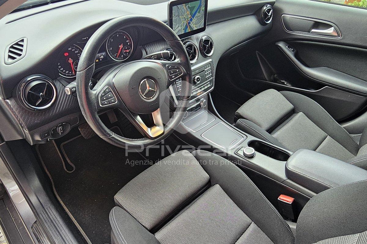 MERCEDES GLA 200 d Automatic Business Extra