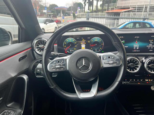 MERCEDES-BENZ A 180 d Automatic 4p. Premium EDITION