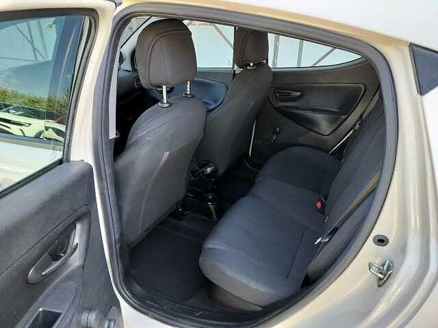 Lancia Ypsilon 1.2 69 CV 5 porte S&S Gold