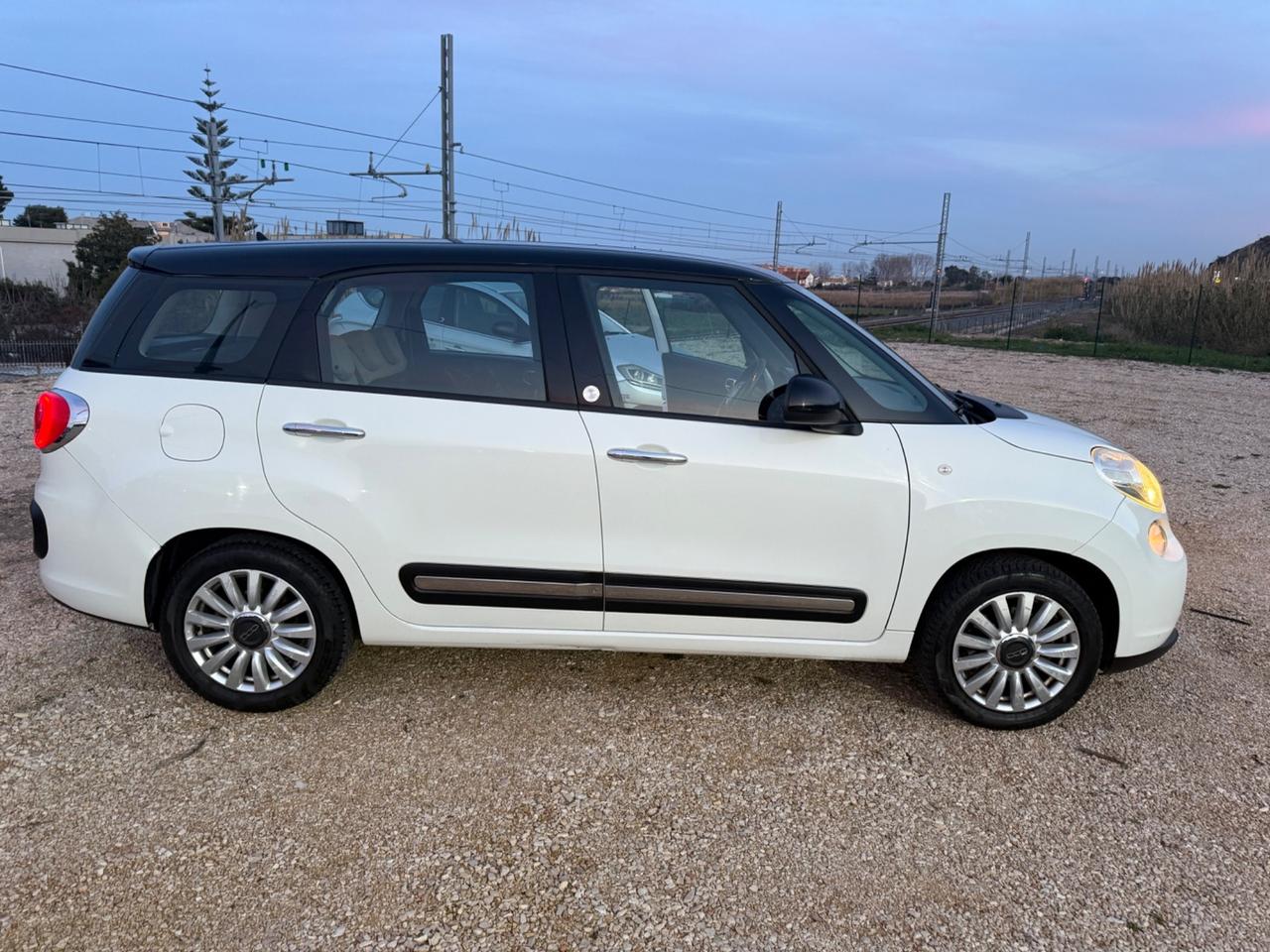 Fiat 500L 1.6 Multijet 120 CV LIVING 7 posti PERMUTE