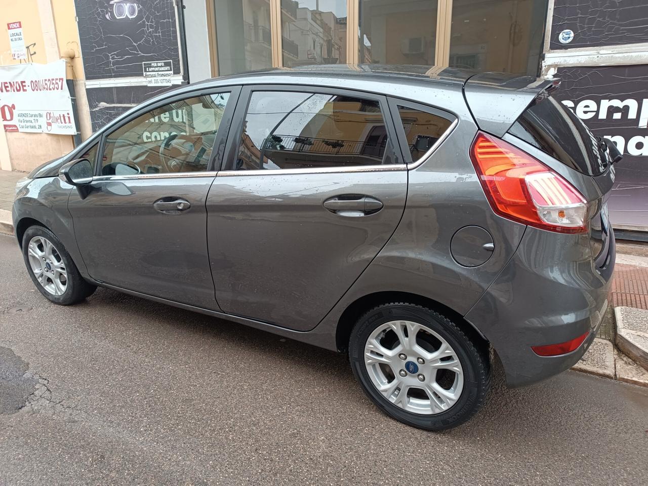 Ford Fiesta 1.5 TDCi 75CV 5 porte TITANIUM NAVI