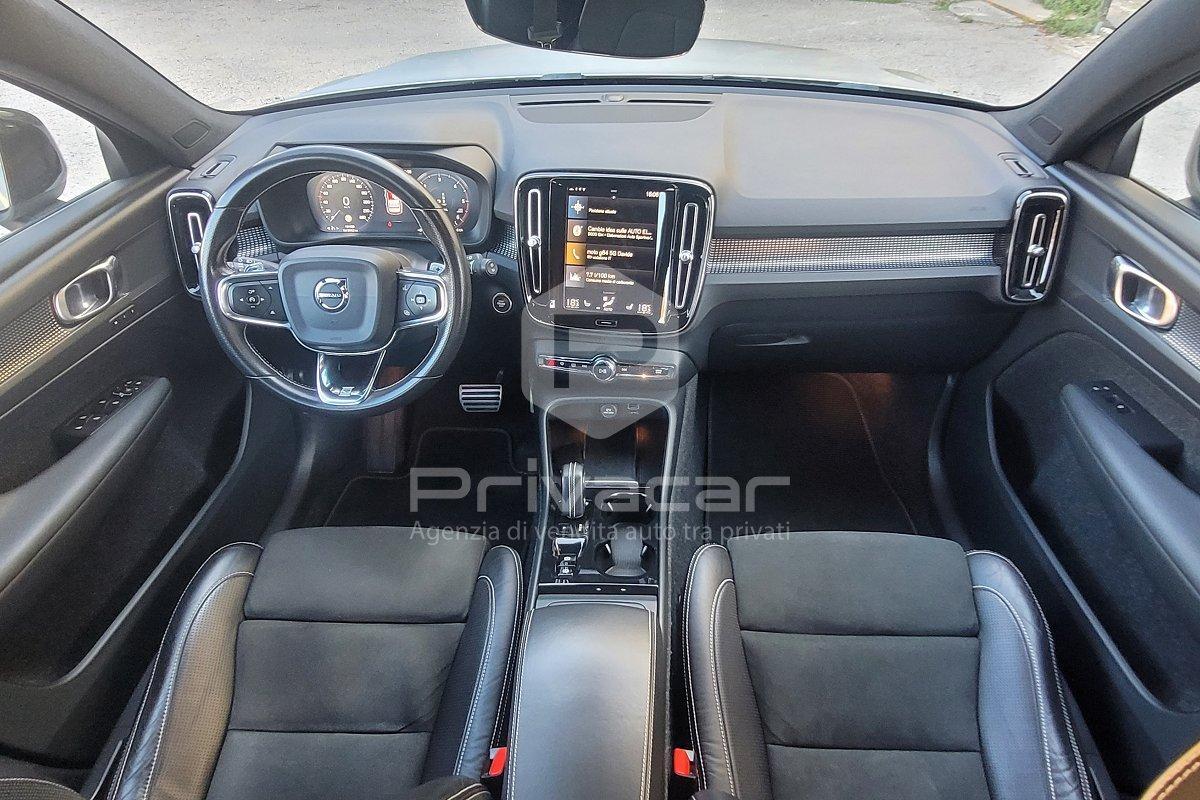 VOLVO XC40 D4 AWD Geartronic R-design
