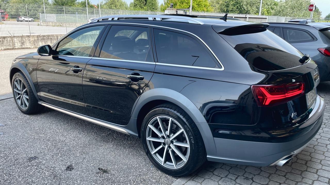 AUDI A6 ALLROAD QUATTRO 3.0 TDI 272cv tetto led