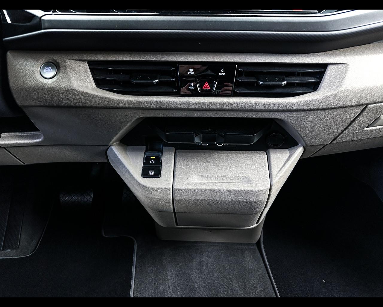 VOLKSWAGEN Multivan 7ª '21-> - Multivan 2.0 TDI 150CV DSG Space