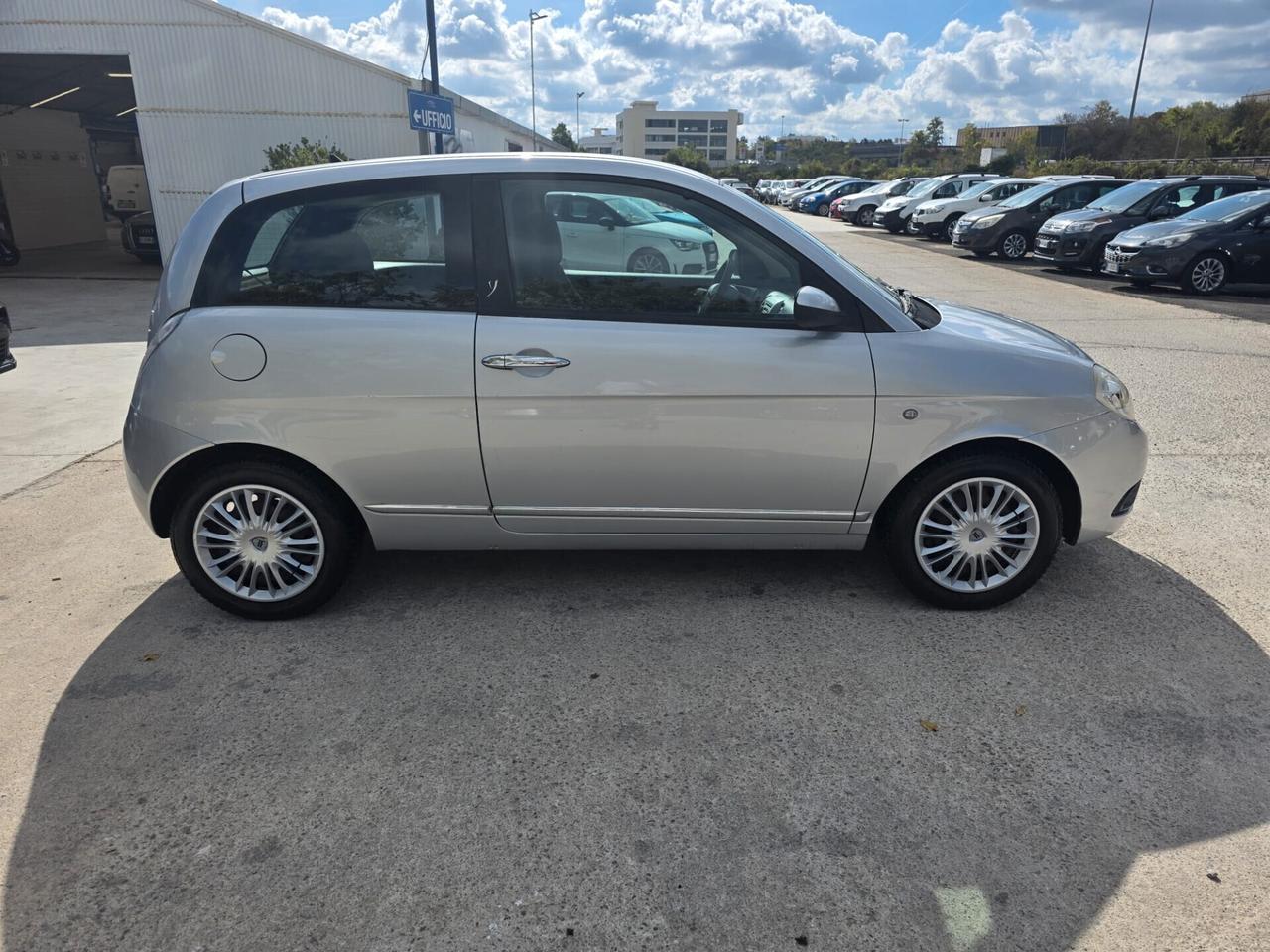 Lancia Ypsilon 1.2 Argento