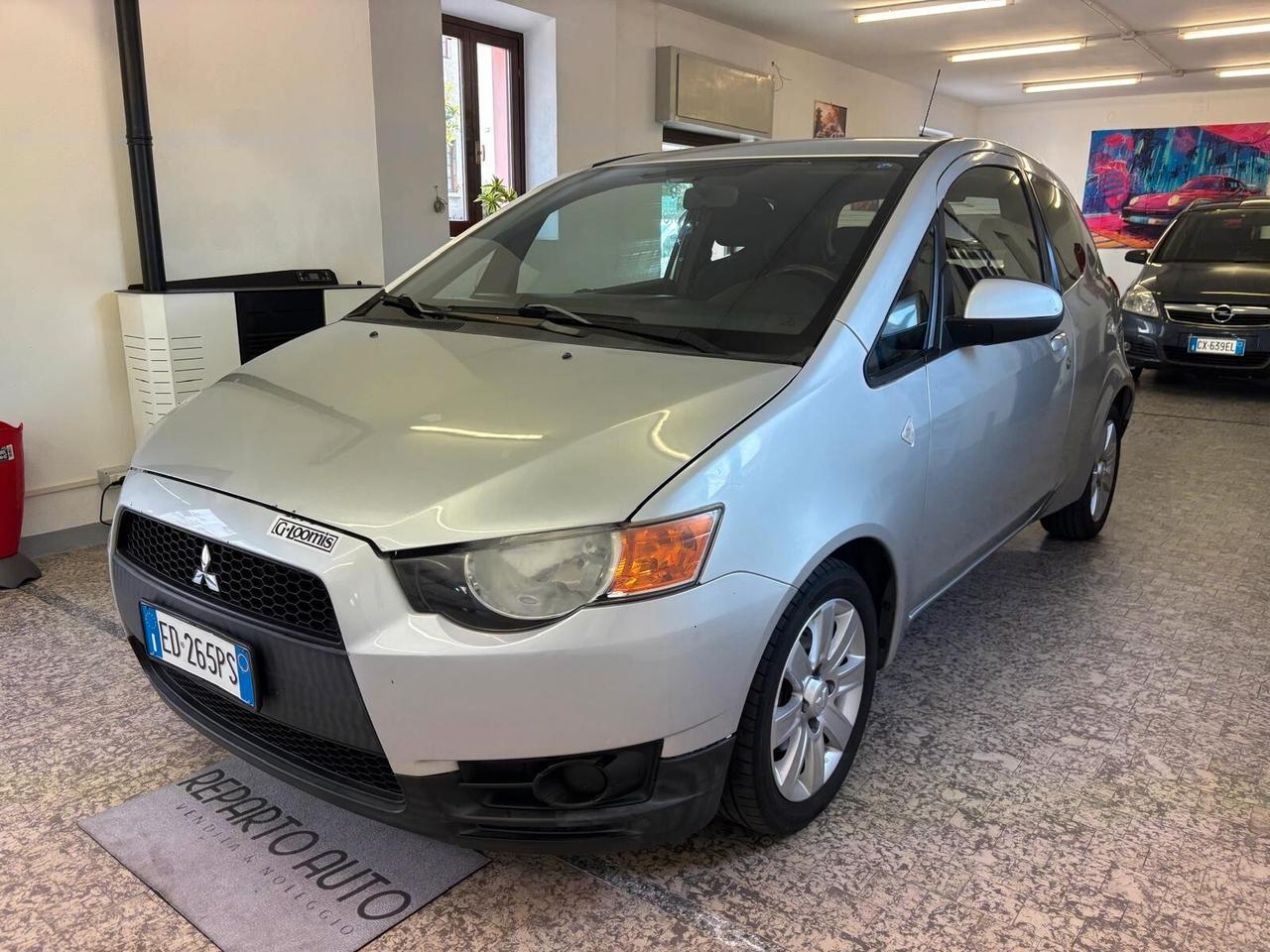 Mitsubishi Colt 1.1 12V 3p. Inform