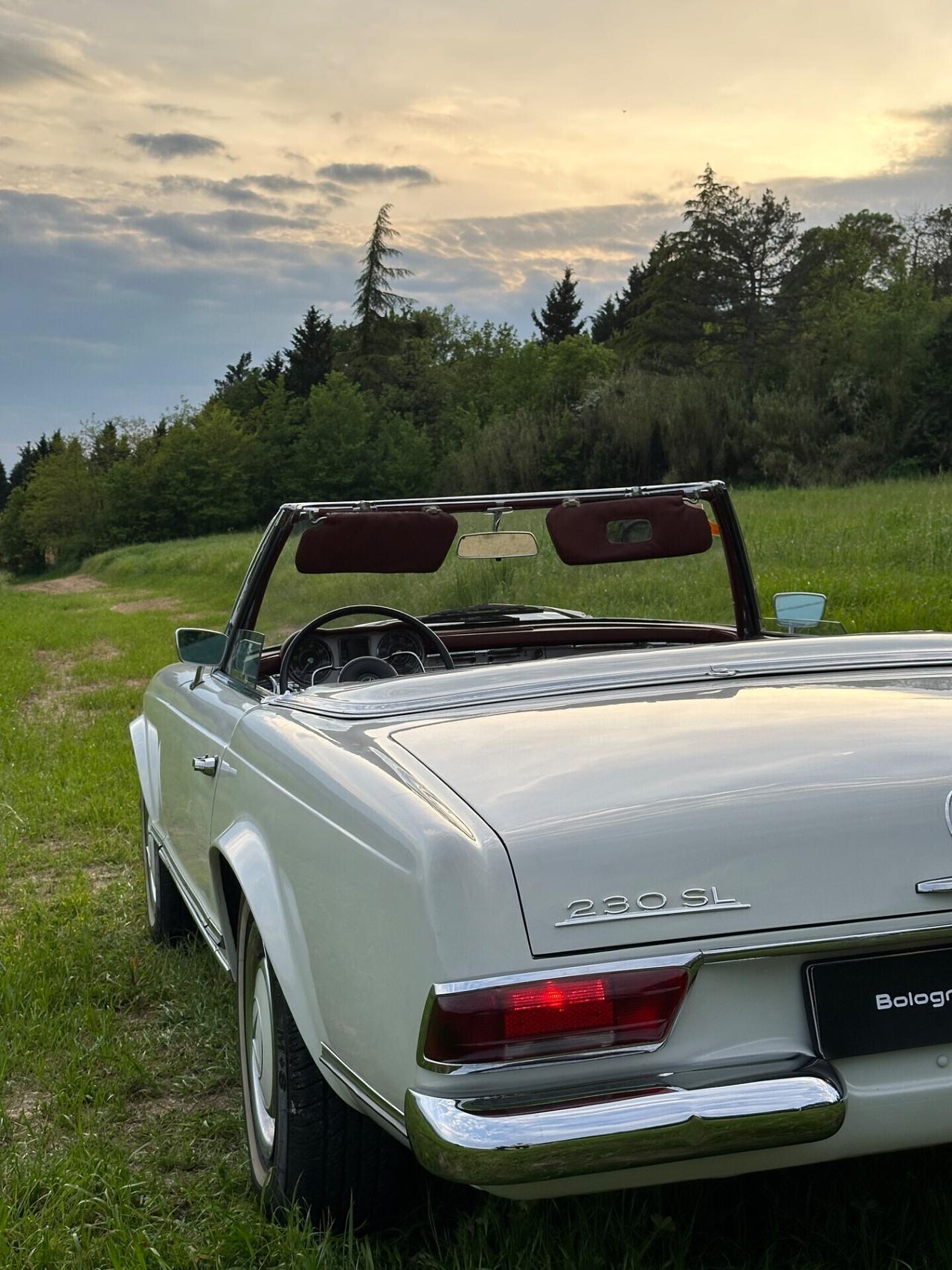 Mercedes-benz SL 230 “Pagoda”
