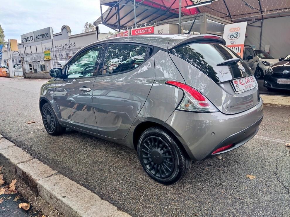 Lancia Ypsilon 1.0 Hybrid SENZA VINCOLI DI FINANZIAMENTO