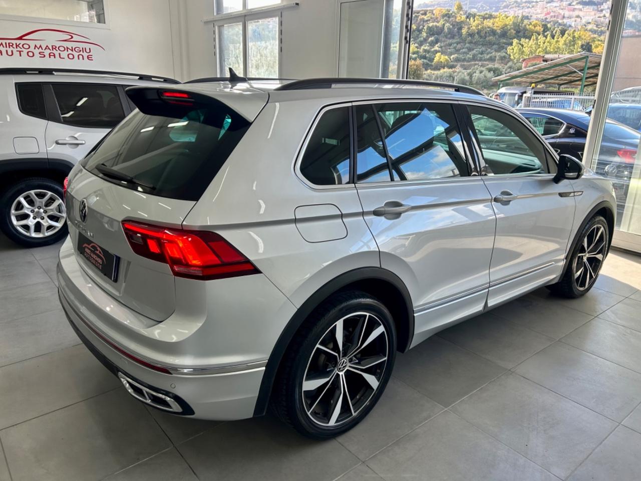 VW Tiguan 2.0 150 CV DSG R-Line FINANZIABILE
