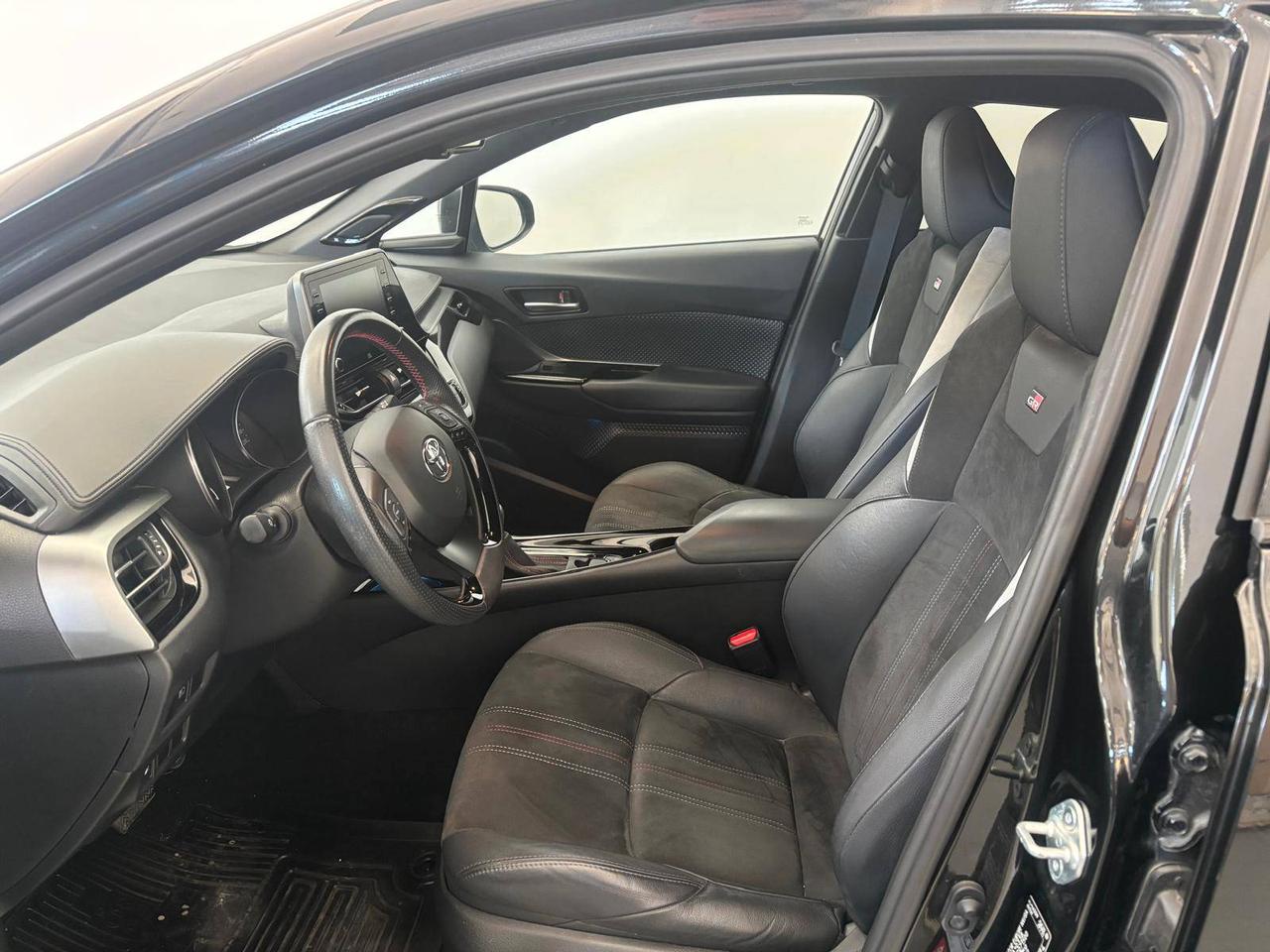 TOYOTA C-HR I 2020 - C-HR 2.0h GR Sport Black edition e-cvt