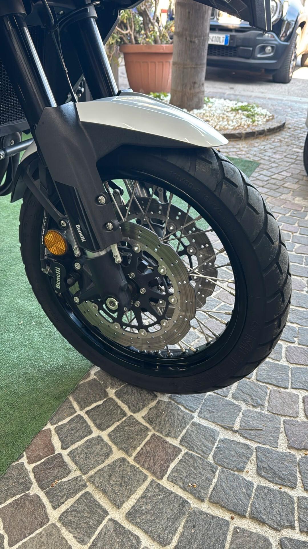 Benelli TRK 502 Base