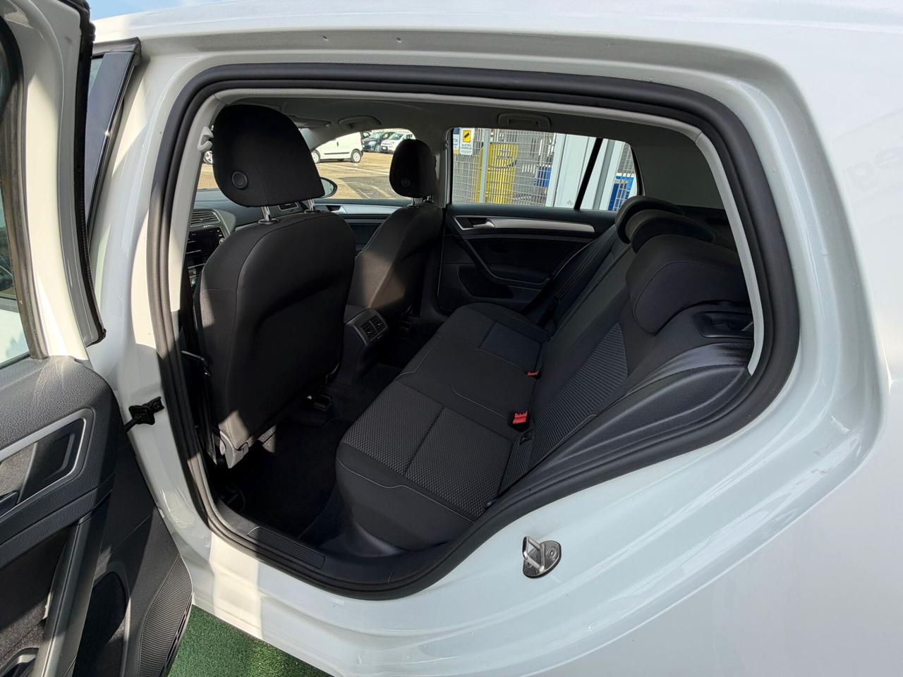 Volkswagen Golf 1.0 TSI 85 CV 5p. Trendline BlueMotion Technology