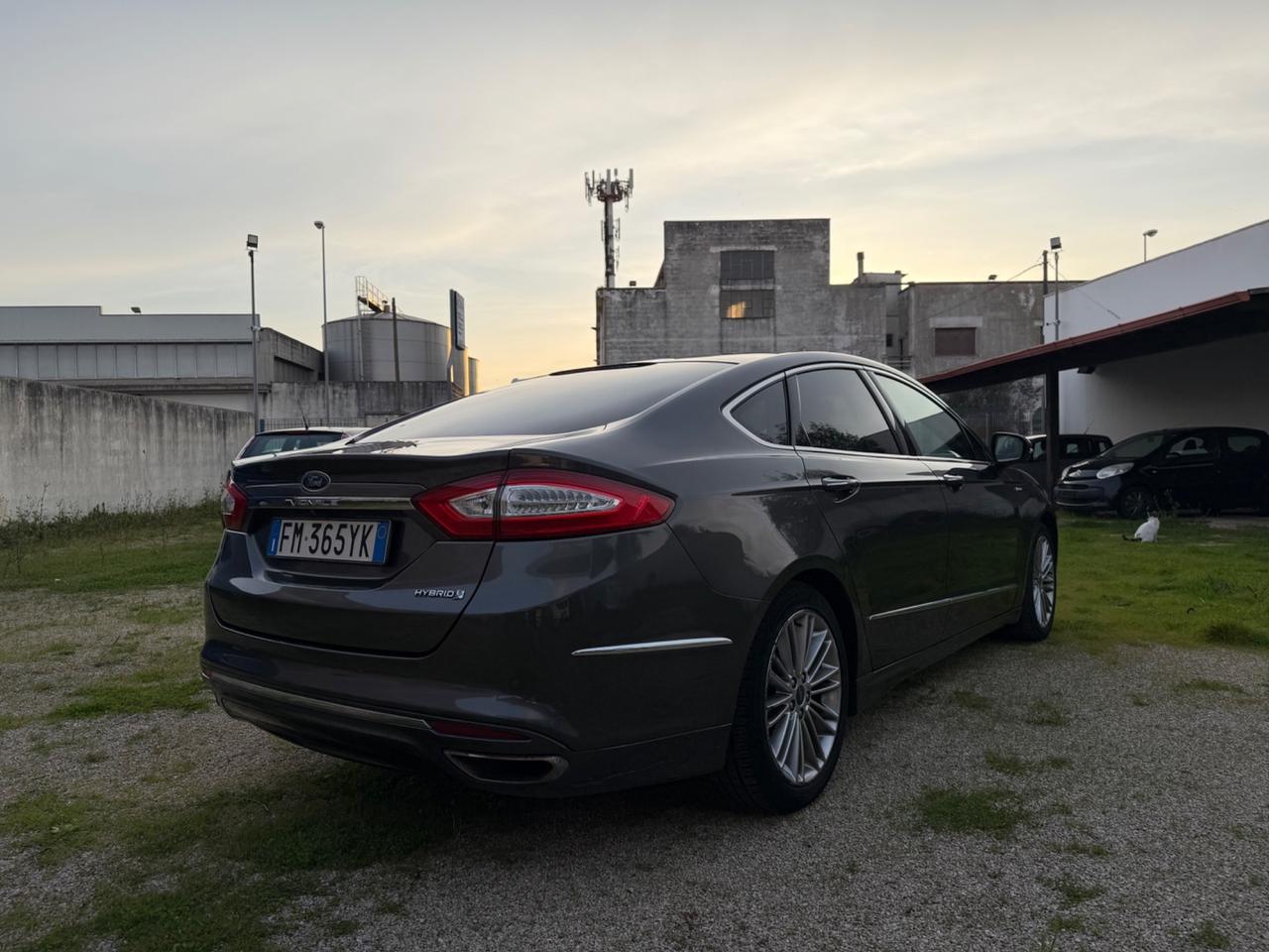 Ford Mondeo Full Hybrid 2.0 187 CV eCVT 4 porte Vignale