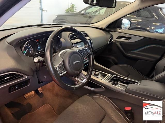 JAGUAR - F-Pace 2.0d i4 R-Sport awd 180cv auto my18