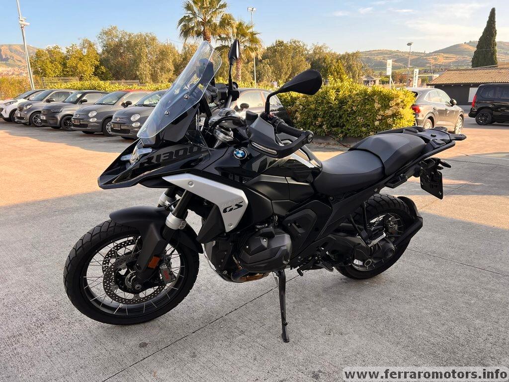 Bmw R 1300 GS triple black a 219 euro al mese senza anticipo