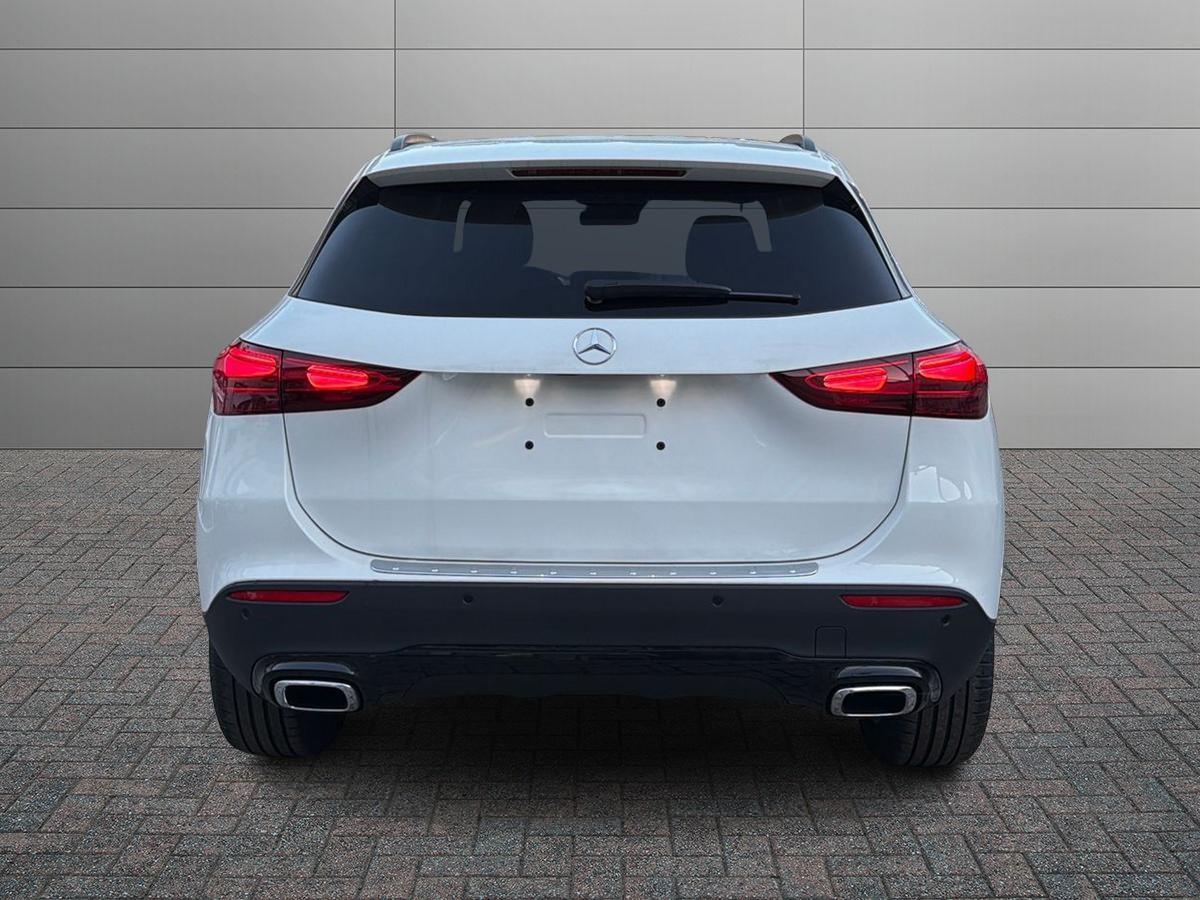 Mercedes-Benz GLA 200 d automatic