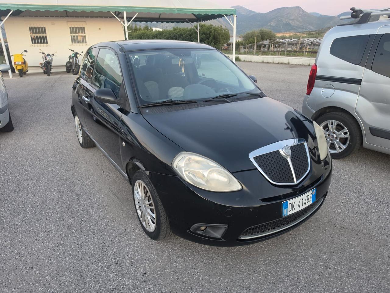 Lancia Ypsilon Moda milano